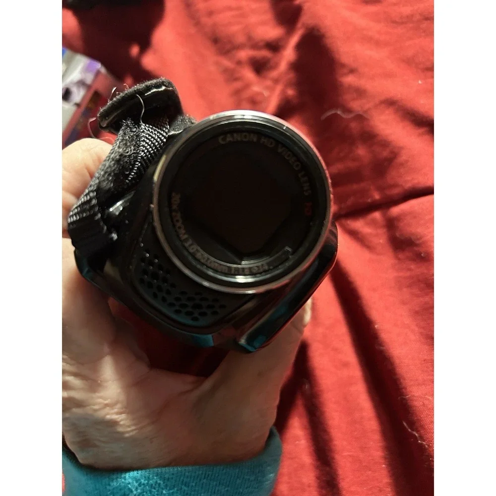 Canon Vixia HFR20 With Extras‎